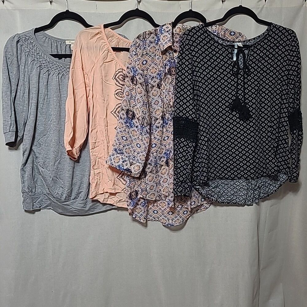 Lot Of 4 Women's Tops Blouses Size Small Daytrip XXI Moonlight Vintage America